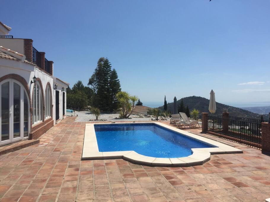 Casa Delfin! Large With Private Pool & Mountain Views Villa